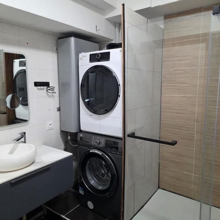 Appartement lumineux avec jardin - Appartamento con 2 Camere da Letto - 12