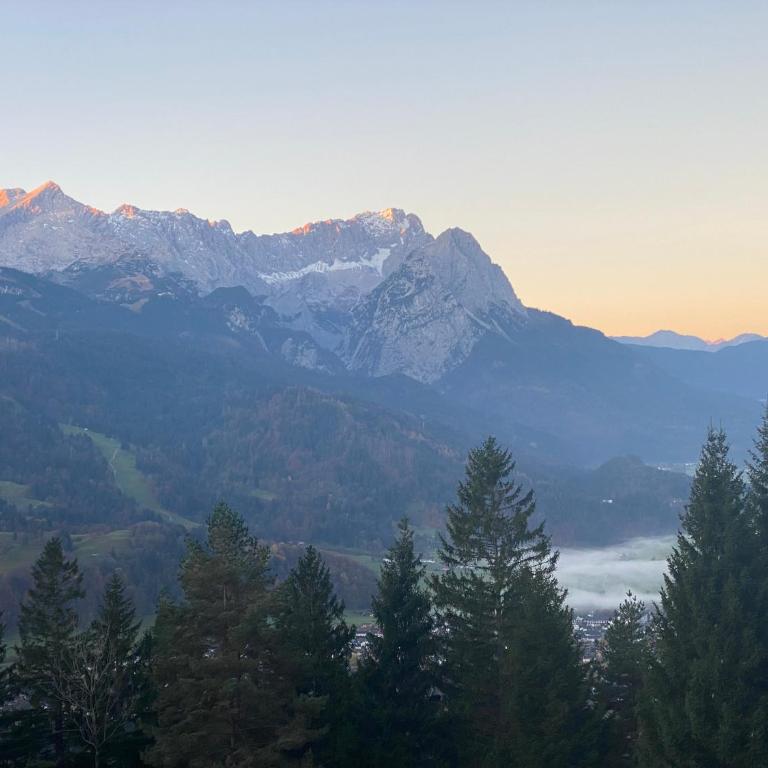 LoisachLodge - zwischen Loisach und Zugspitze - Apartamento con vistas y balcón - 13