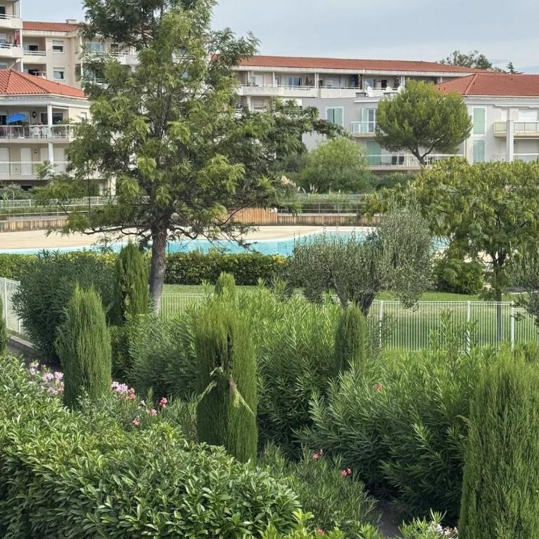 Apartment with pool, parking, close to the beach - Appartement 1 Chambre - 8