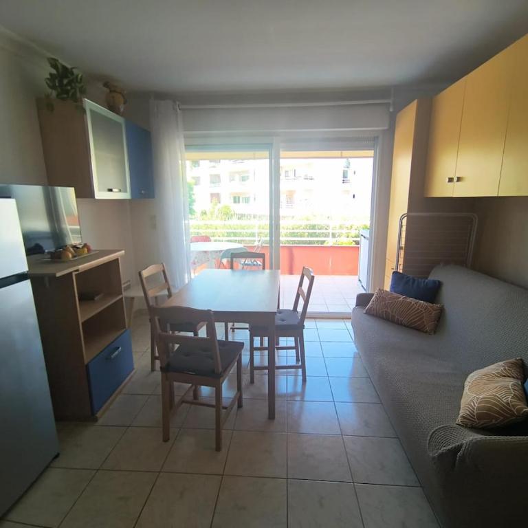 Apartment with pool, parking, close to the beach - Appartement 1 Chambre - 12