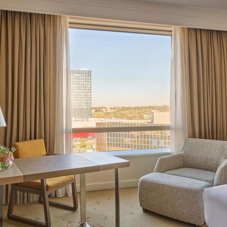 Hyatt Regency Belgrade - Zimmer mit Kingsize-Bett - Zugang zum Club - 4