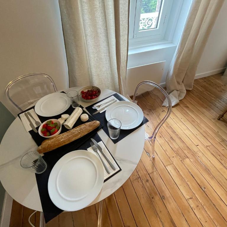 Appartements boutique dans un hôtel particulier rénové Centre & gare Parking privé Villa Vermillon Galerie - Apartamento Deluxe de 1 dormitorio - 17