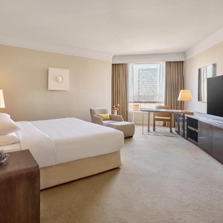 Hyatt Regency Belgrade - Deluxe Zimmer mit Kingsize-Bett - 1