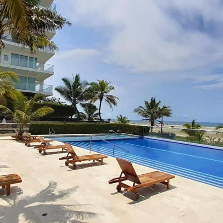Apartment in Beachfront Building with Resort Pools near Historic Center Cartagena - One-Bedroom Apartment - 1
