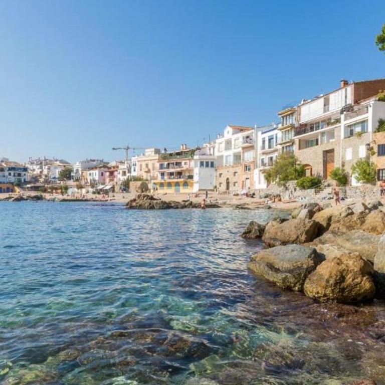 Apartamento en Calella para estancias de temporada con piscina y parking - Apartamento de 3 dormitorios - 6