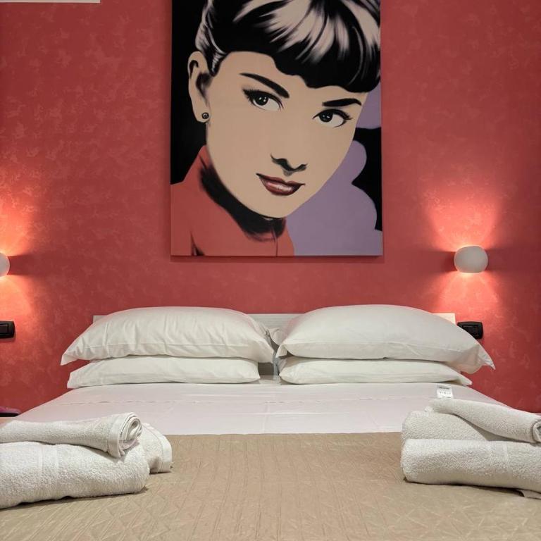 B&B Hollywood - Parcheggio Privato - Triple Room with Private Bathroom - 8