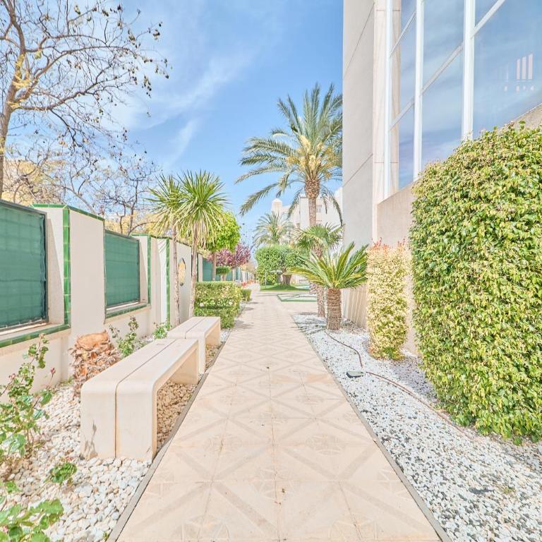 Ático Mediterráneo de Lujo en 1ª Línea de Golf - Three-Bedroom Apartment - 48