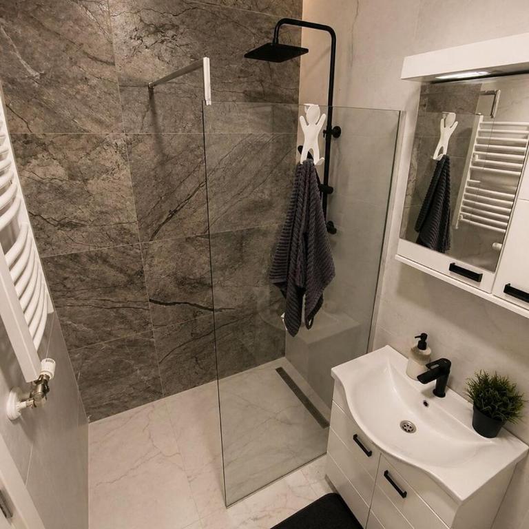 Elite Sajam Studio - One-Bedroom Apartment - 3