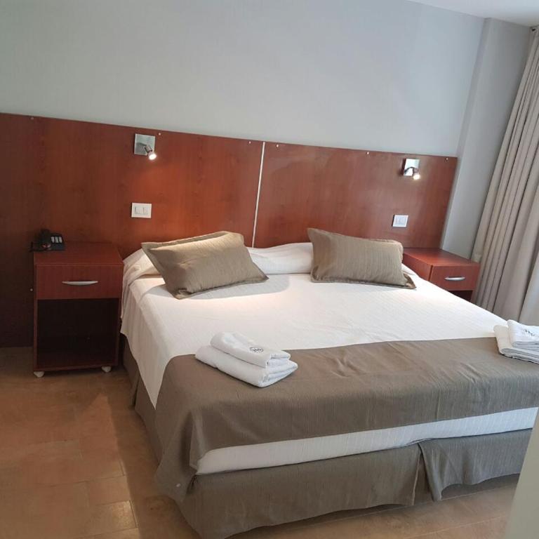 Hotel Novi - Habitación Cuádruple Superior - 2
