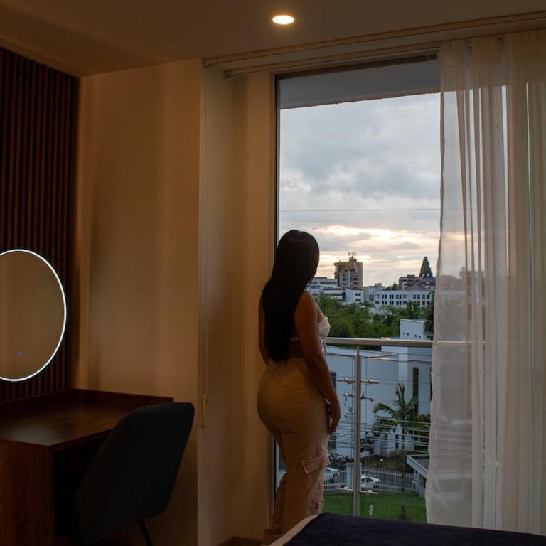Belmonte Studios 513 by StayQuindio - Lujo en el Exclusivo Norte de Armenia, Cama King, Piscina, Parqueadero Privado - Apartamento de 1 dormitorio - 62