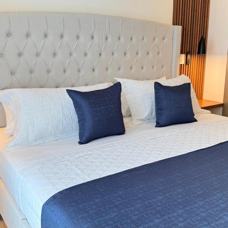 Belmonte Studios 513 by StayQuindio - Lujo en el Exclusivo Norte de Armenia, Cama King, Piscina, Parqueadero Privado - Apartamento de 1 dormitorio - 54