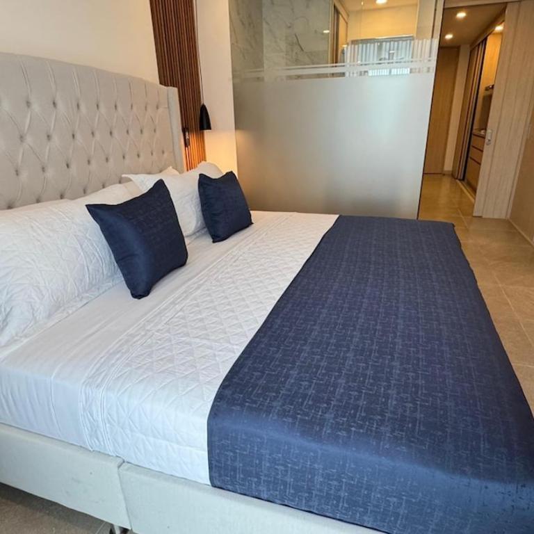 Belmonte Studios 513 by StayQuindio - Lujo en el Exclusivo Norte de Armenia, Cama King, Piscina, Parqueadero Privado - Apartamento de 1 dormitorio - 53