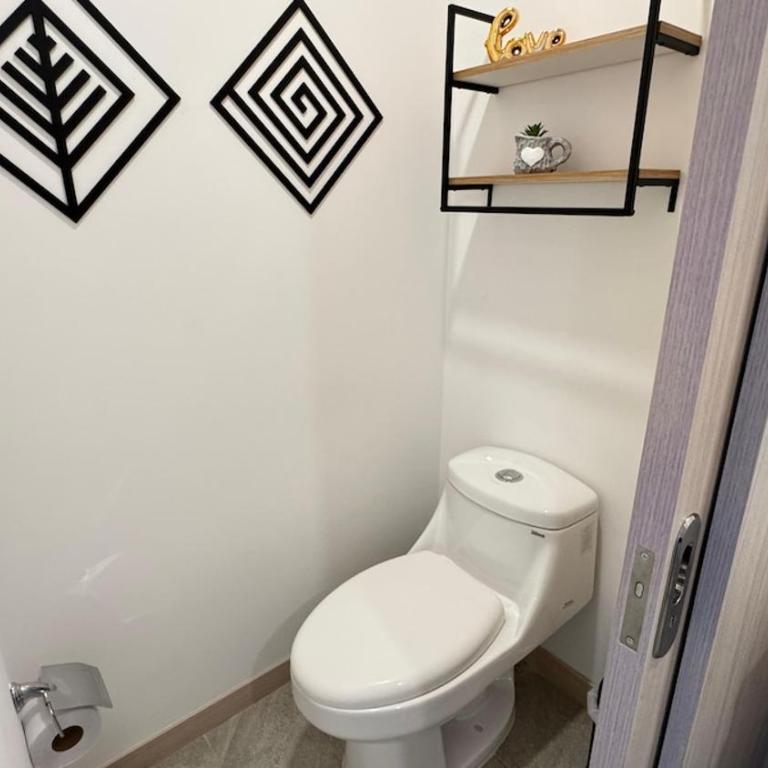 Belmonte Studios 513 by StayQuindio - Lujo en el Exclusivo Norte de Armenia, Cama King, Piscina, Parqueadero Privado - Apartamento de 1 dormitorio - 48