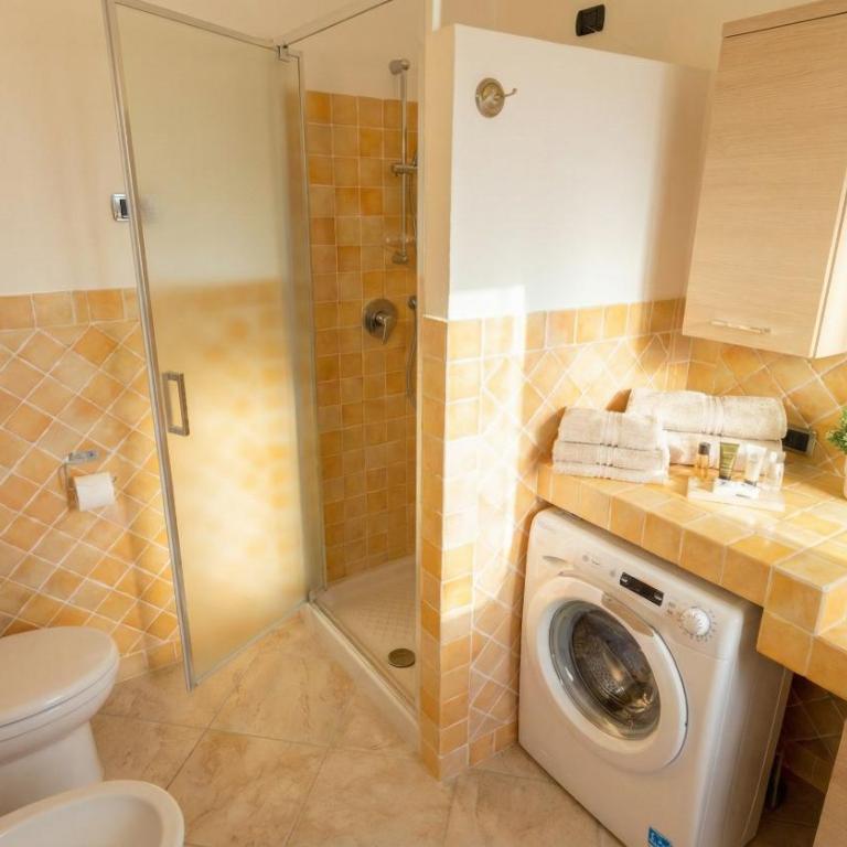 The Sea Wind Apartments & Suites - Deluxe Apartment - 7