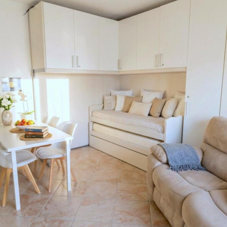 The Sea Wind Apartments & Suites - One-Bedroom Apartment with Terrace - 7