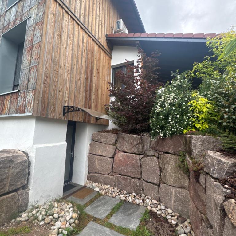 App le nid d'abeille cocon pour 2 pers, spa privée, belle vue avec terrasse - Appartement - 8