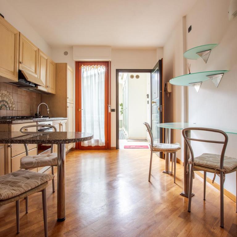 Porta Romana - con Parcheggio Privato - Appartamento con 1 Camera da Letto - 13