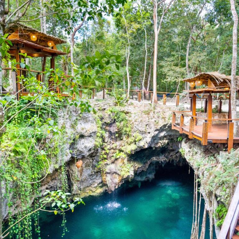 Luxury Jungle Retreat - 4 Bedroom Villa with Private Pool and Cenote - fits 14 - Four-Bedroom Vacation Home - 10