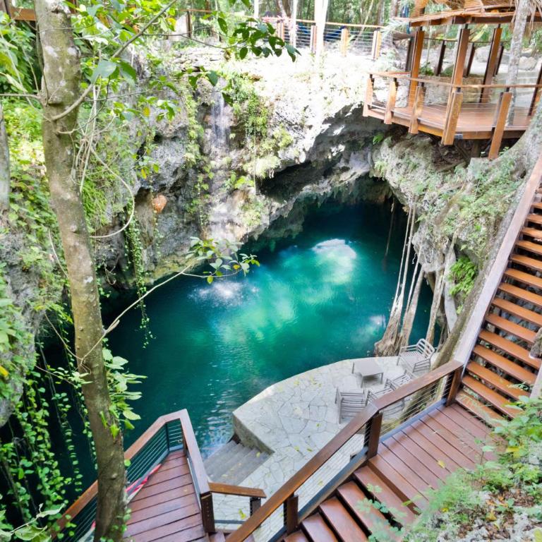 Luxury Jungle Retreat - 4 Bedroom Villa with Private Pool and Cenote - fits 14 - Four-Bedroom Vacation Home - 75