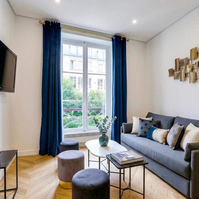 UrbanFlat 92 - Fresh 2 Bedroom Apartment in the center of Paris - Apartment - 1