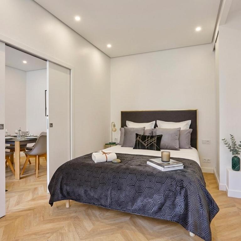 UrbanFlat 92 - Fresh 2 Bedroom Apartment in the center of Paris - Apartment - 5