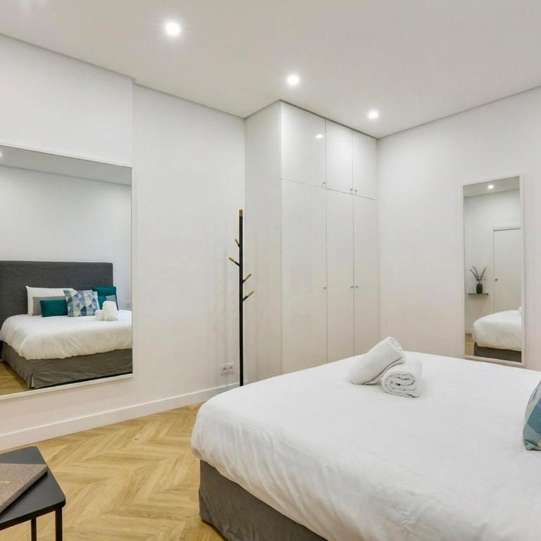 UrbanFlat 92 - Fresh 2 Bedroom Apartment in the center of Paris - Apartment - 8