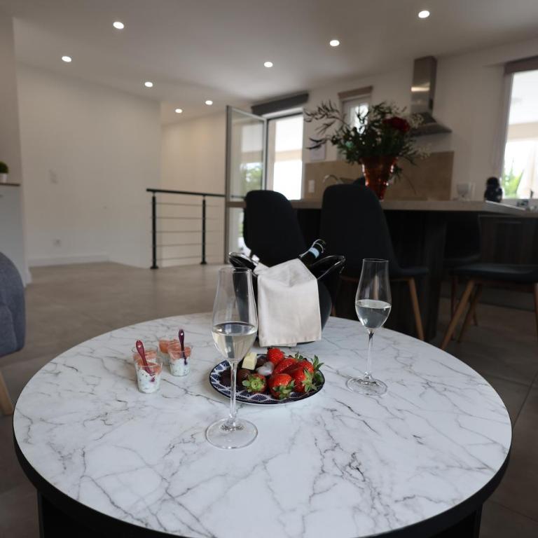 Le Diamant, appartement 3 pieces avec terrasse vue sur nature - Appartement 2 Chambres - 3