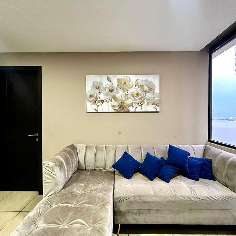 Departamento de lujo en Bellini II, Puerto Santa Ana - One-Bedroom Apartment - 11