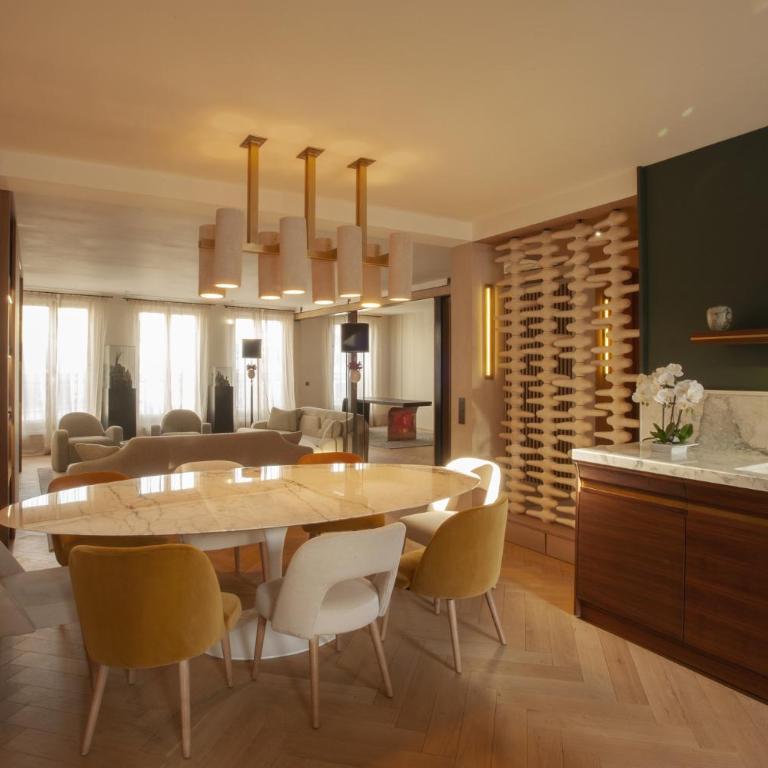 Luxueux Appartement avec balcon, Champs Élysées - Appartement 3 Chambres Premium avec Balcon - 5