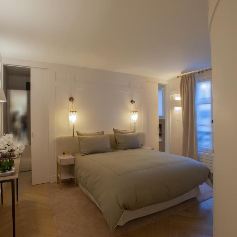 Luxueux Appartement avec balcon, Champs Élysées - Appartement 3 Chambres Premium avec Balcon - 11