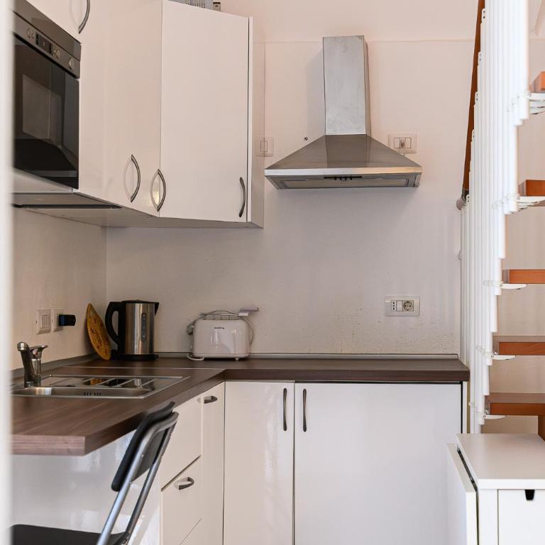 LOFT IN CENTRO STORICO GAETA Via DELL'INDIPENDENZA - Appartamento con 1 Camera da Letto - 13