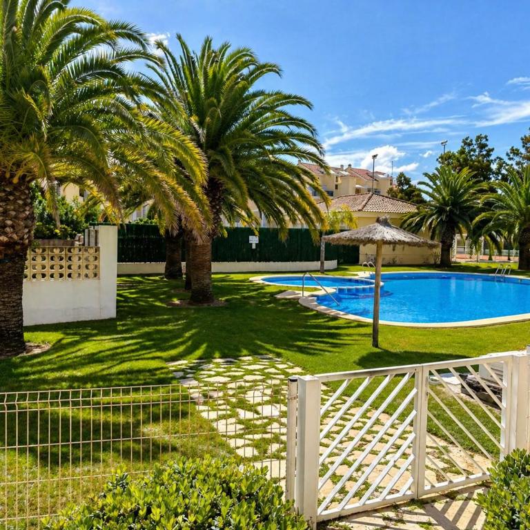 Apartamento Caleta en Dénia primera línea con pista de pádel, piscina y vistas al mar by Family Homes Rentals - Apartamento de 2 dormitorios con terraza y vistas al mar - 19
