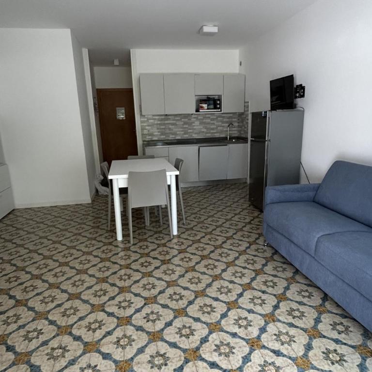 Residence Isvico - Monolocale Large con Terrazza - 13