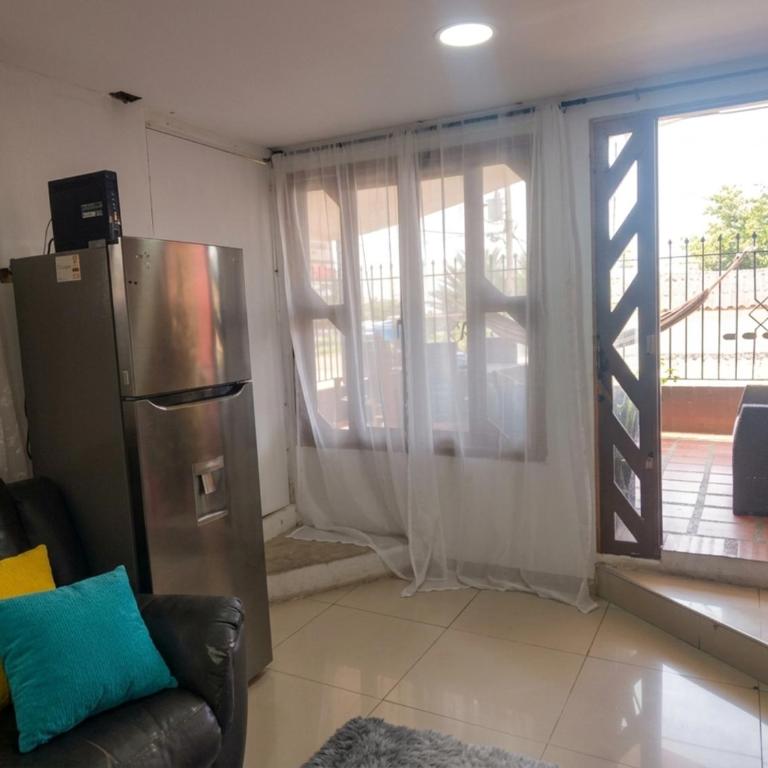 Apartaestudio amoblado PIMSA - Two-Bedroom Apartment - 3