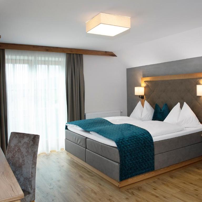 Landhotel Drei Eichen - Doppelzimmer mit Balkon - 5