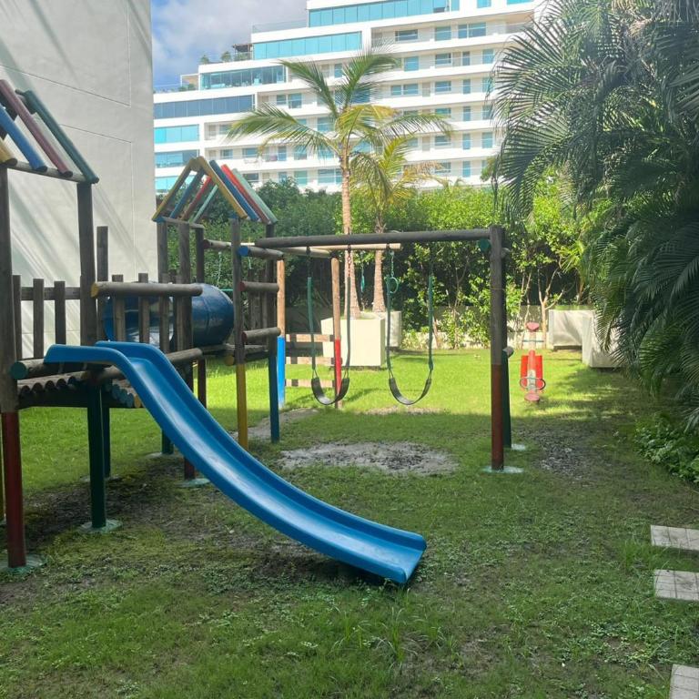 Apartment in Beachfront Building with Resort Pools near Historic Center Cartagena - One-Bedroom Apartment - 20
