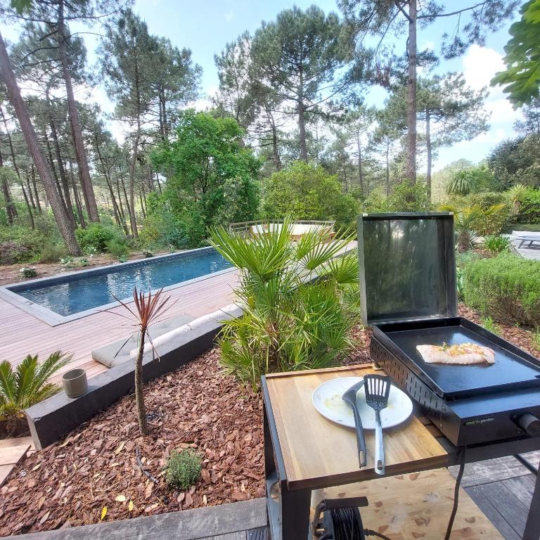 Maison au calme entre Océan et Lac, vue sur le golf, piscine chauffée, classée 4 étoiles - Villa - 46