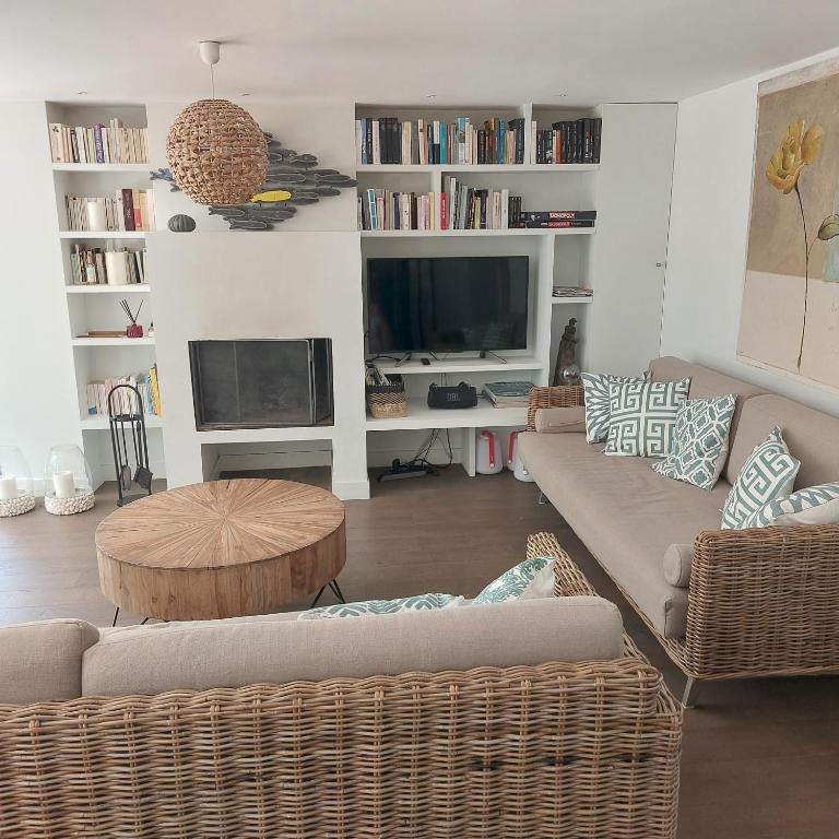 Maison au calme entre Océan et Lac, vue sur le golf, piscine chauffée, classée 4 étoiles - Villa - 7
