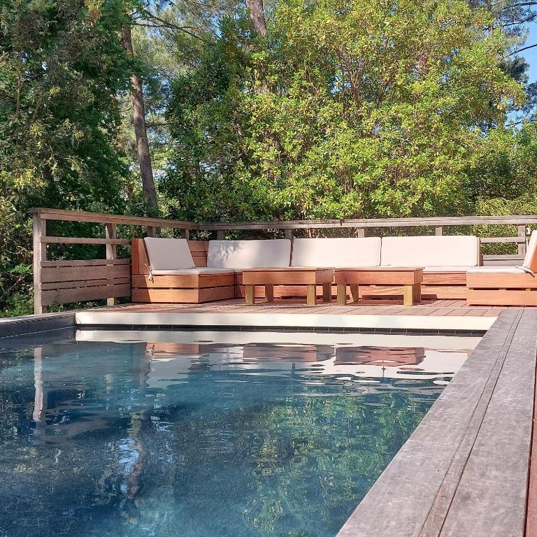 Maison au calme entre Océan et Lac, vue sur le golf, piscine chauffée, classée 4 étoiles - Villa - 6