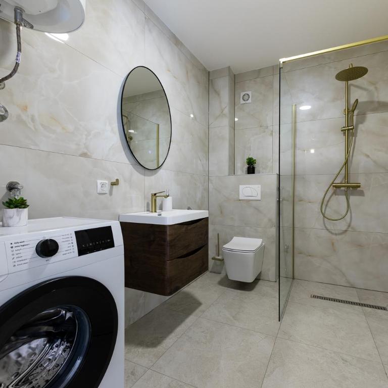 Moment to the Old Town - With Free Parking - One-Bedroom Apartment - 7