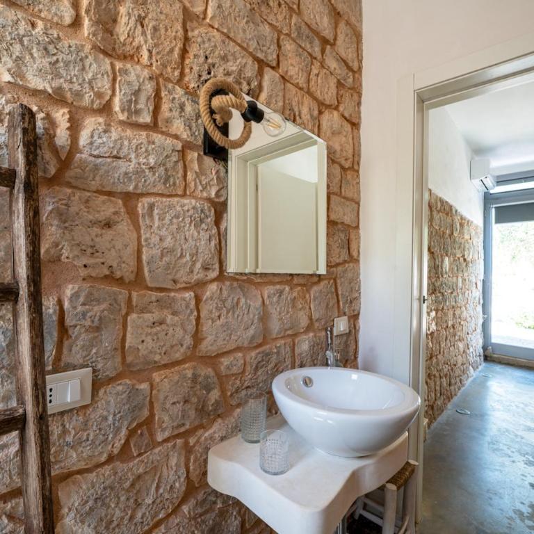 Trullo Leontina with Private Pool in Puglia - Villa con 3 Camere da Letto - 51