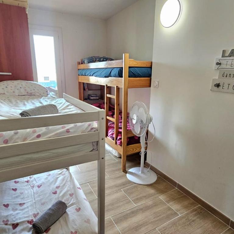 Grand T4 - Terrasse - Plage 100m - 10 pers - Premium Apartment mit 3 Schlafzimmern und Balkon - 28