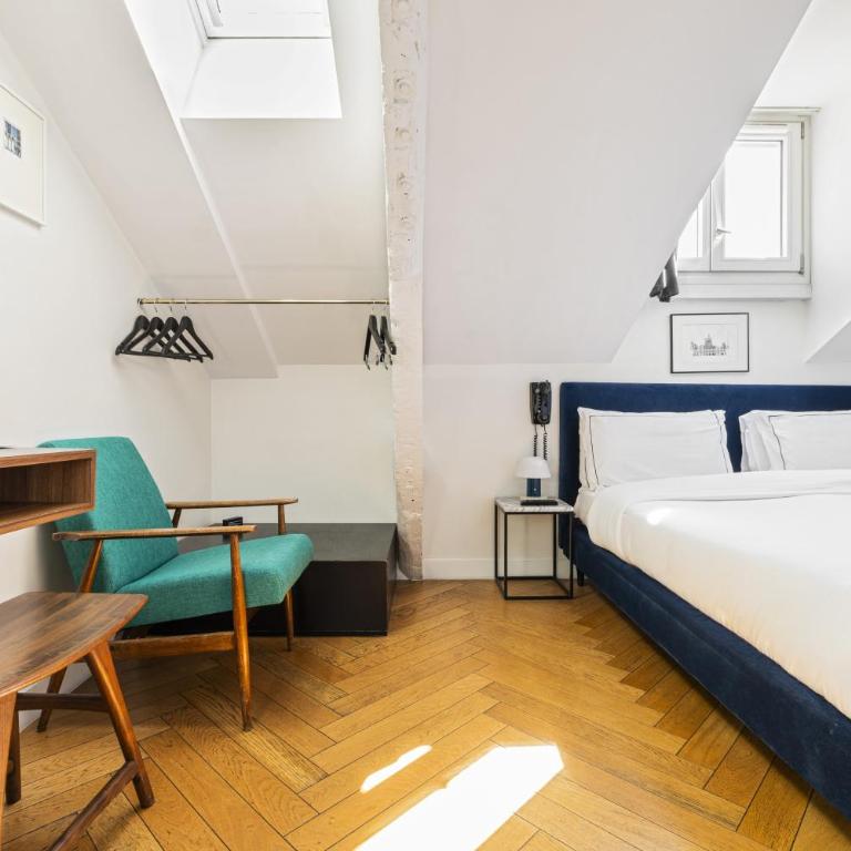 Hôtel Rendez-Vous Batignolles - Chambre Double ou Lits Jumeaux - Sous les Toits - 1