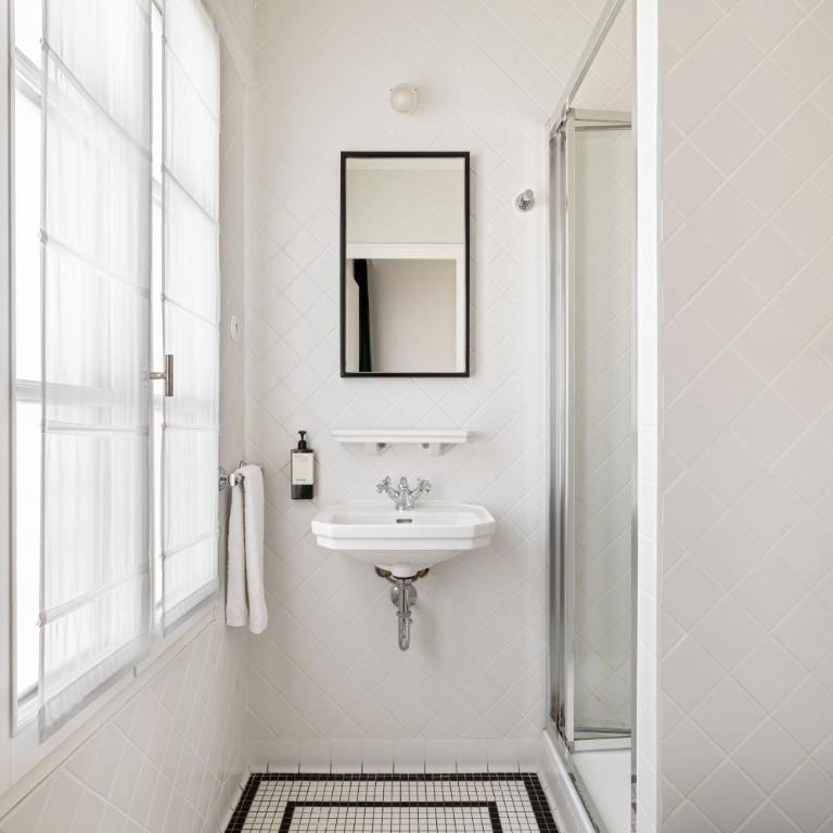 Hôtel Rendez-Vous Batignolles - Chambre Double Confort - 2