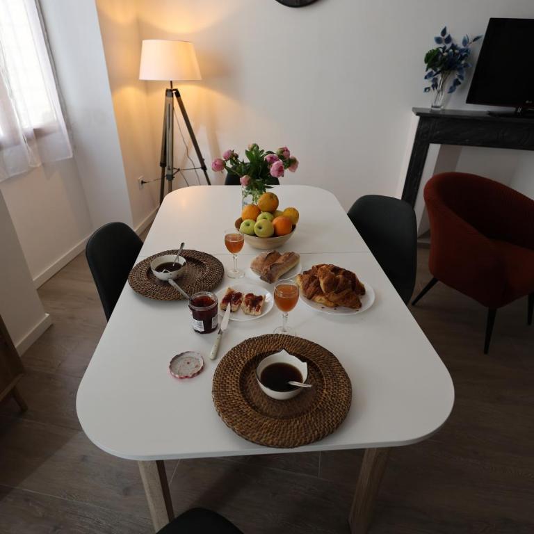 Le Saphir, appartement pour 3 personnes renové dans le centre historique - Appartement 1 Chambre - 14