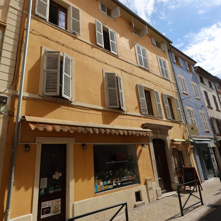 Le Saphir, appartement pour 3 personnes renové dans le centre historique - Appartement 1 Chambre - 16