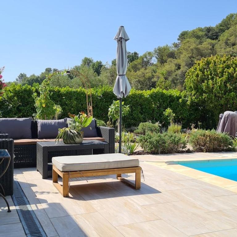 Superbe villa avec piscine privée au calme - Villa 3 Chambres - 5