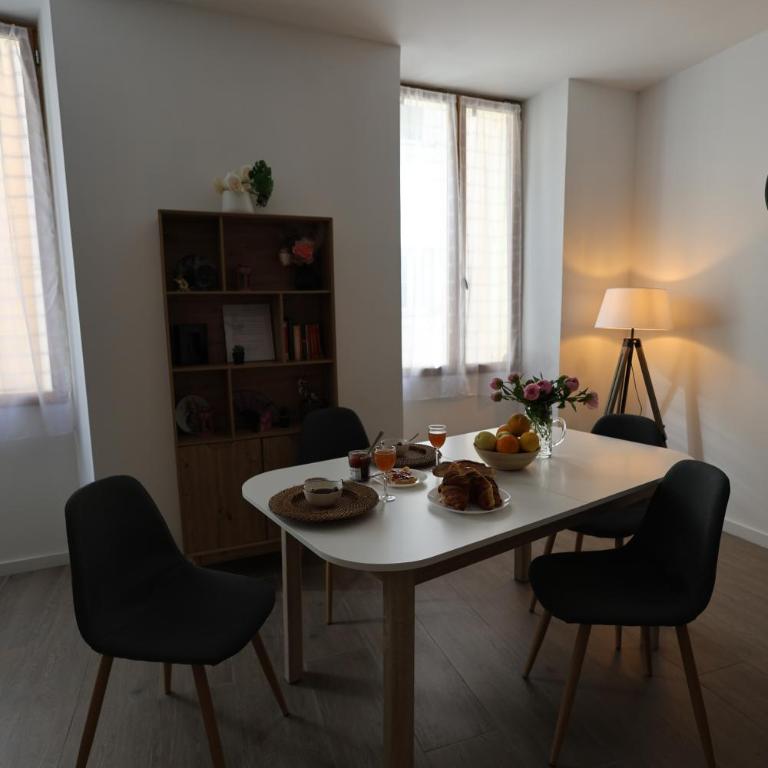 Le Saphir, appartement pour 3 personnes renové dans le centre historique - Appartement 1 Chambre - 19