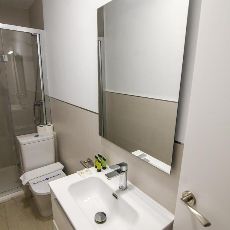 The Goya Hideaway - One-Bedroom Apartment - 16
