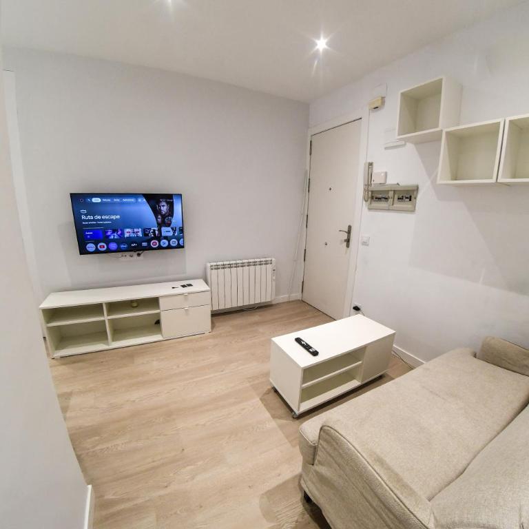 The Goya Hideaway - One-Bedroom Apartment - 9